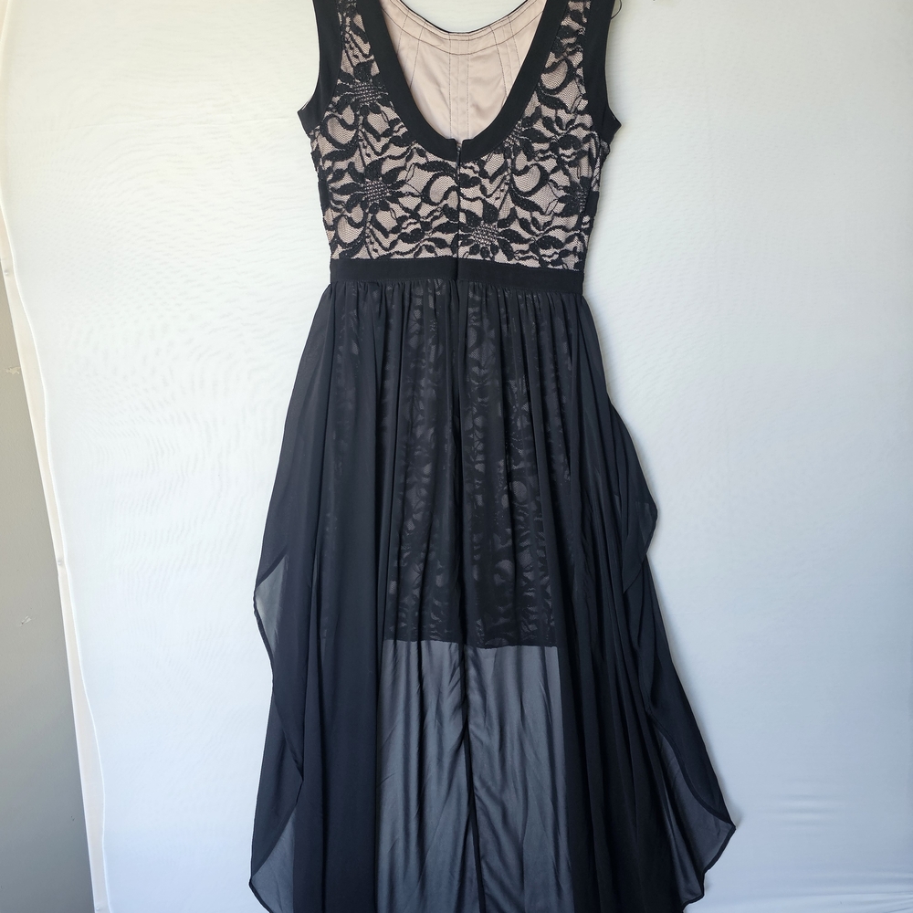 Elegant Morgan & Co. Long Formal Dress - Size 3/4 - Picture 11 of 16